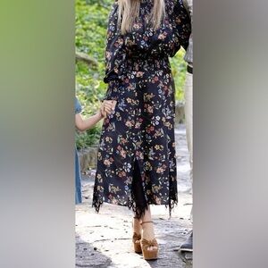 Monique Lhuillier top & skirt set size Small